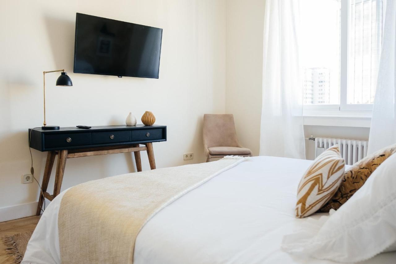 Chung cư 300 m² 5 phòng ngủ, 4 phòng tắm riêng ở Salamanca Madrid Ngoại thất bức ảnh